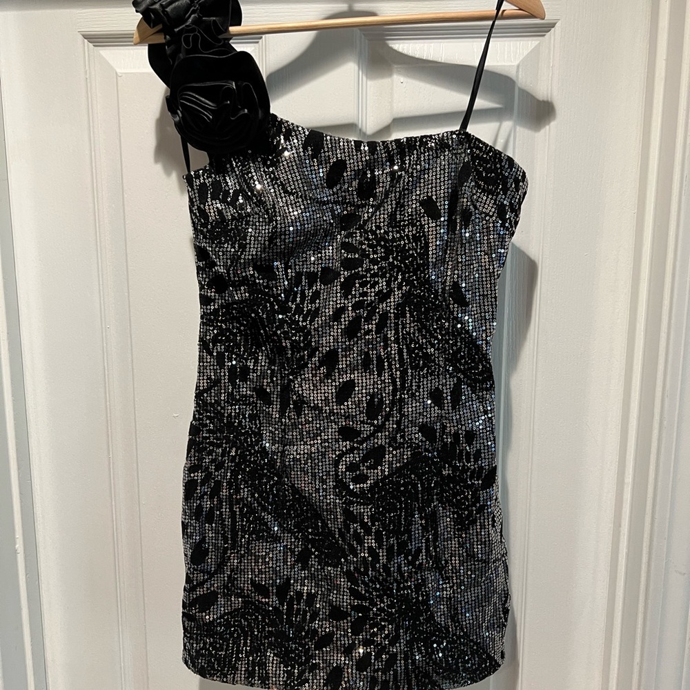 Cocktail dress size 4